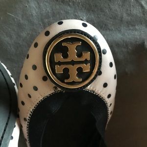 Tory Burch tan and black flats